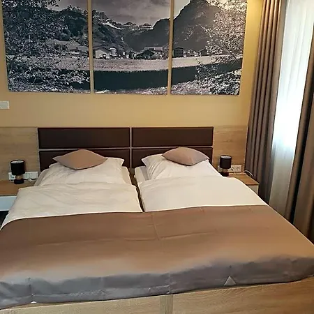 Haus Buederich Hotel 3*