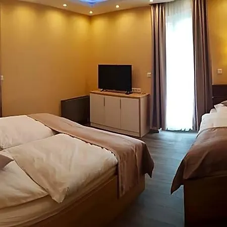 Haus Buederich Hotel 3*
