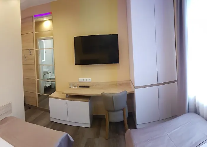 Hotel Haus Buederich 3*